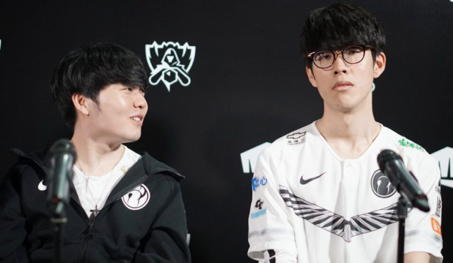 赛季的一个 赛季的一个